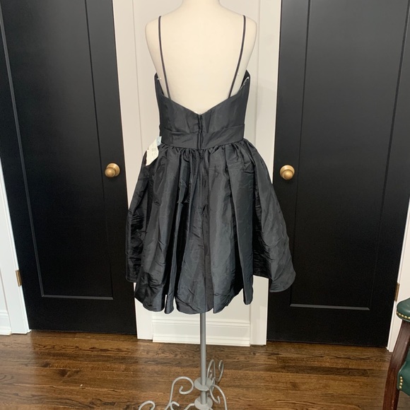 Black mini dress - Picture 3 of 3